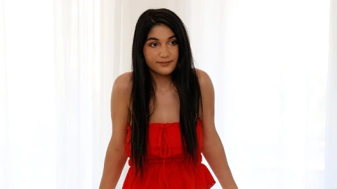 Zarina's Sexy Audition – Hot Solo Play