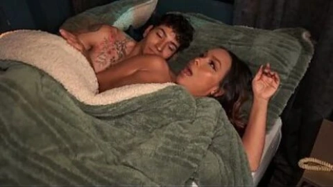 Kataleya Gil & Stepmom - Hotel Mix-Up & Shared Bed